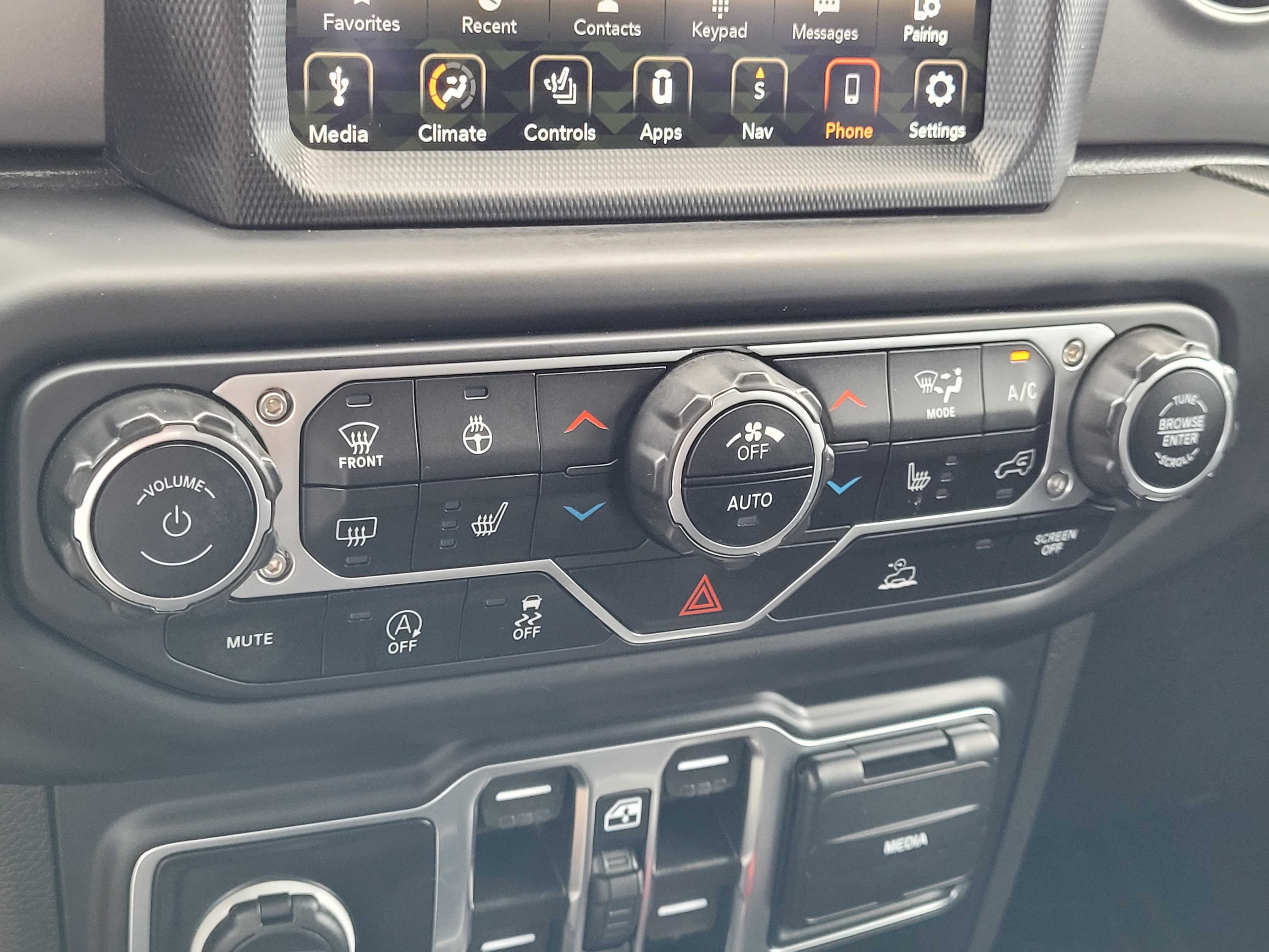Used 2023 Jeep Gladiator Sport AWD/4WD image 21
