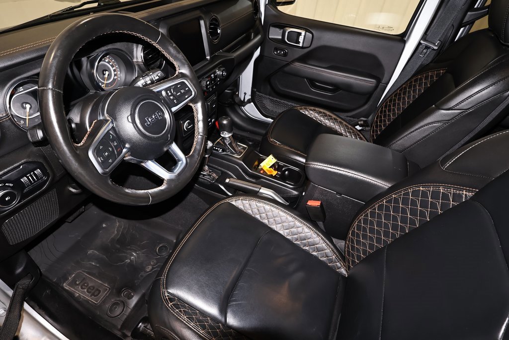 Used 2022 Jeep Wrangler Unlimited Sahara image 35