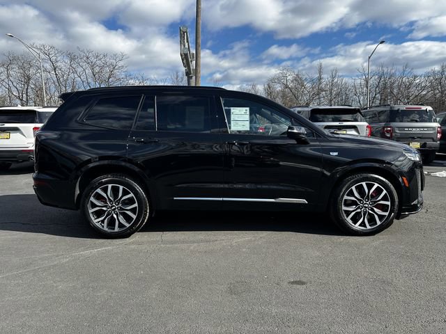 Used 2025 Cadillac XT6 Sport w/ Technology Package image 6