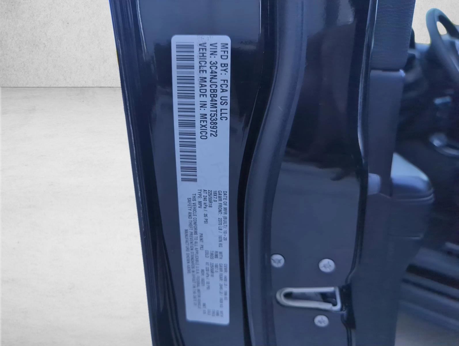 Used 2021 Jeep Compass Latitude FWD image 30