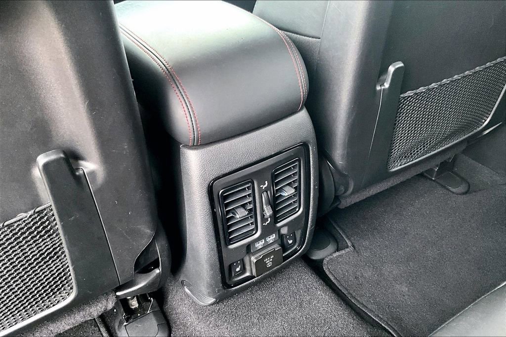 Used 2023 Dodge Durango GT image 32