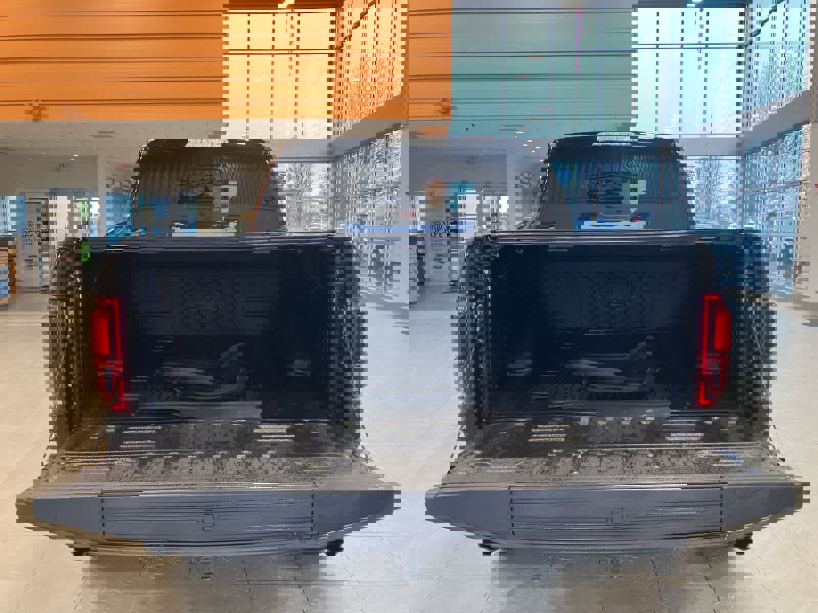 Certified 2019 Ford F150 Raptor w/ Equipment Group 802A Luxury image 39