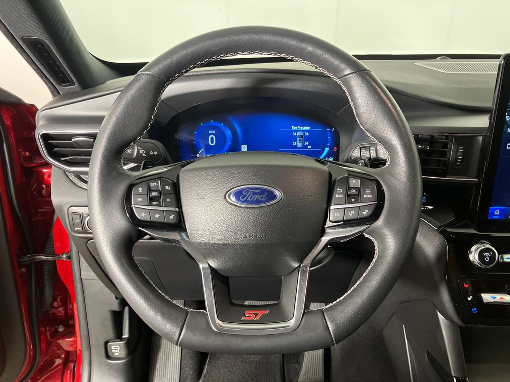 Certified 2024 Ford Explorer ST w/ Equipment Group 401A image 17