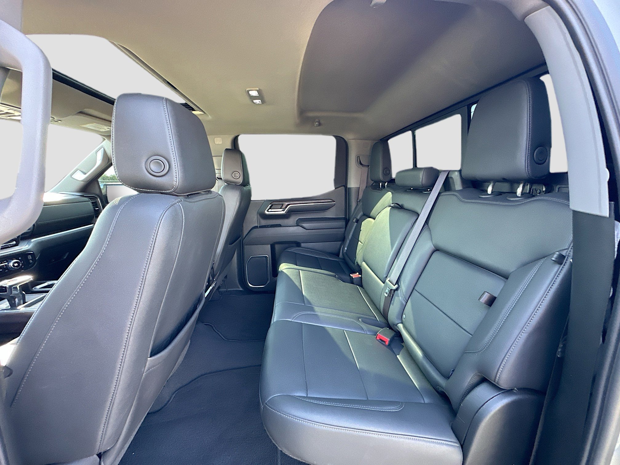 Used 2024 GMC Sierra 1500 SLT w/ SLT Premium Package image 25