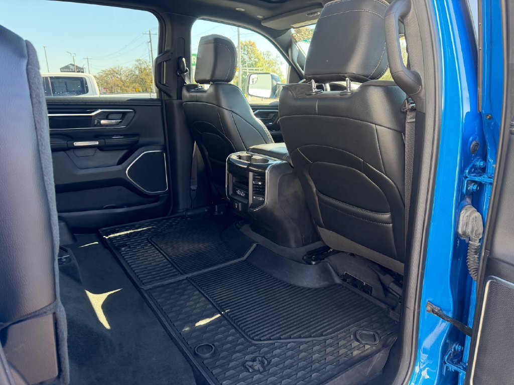 Used 2022 RAM 1500 Laramie AWD/4WD image 29