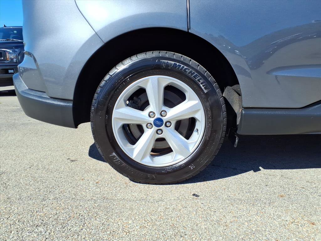 Certified 2022 Ford Edge SE image 7