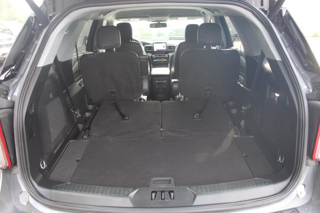 Certified 2023 Ford Explorer Limited w/ Class IV Trailer Tow Package AWD/4WD image 18