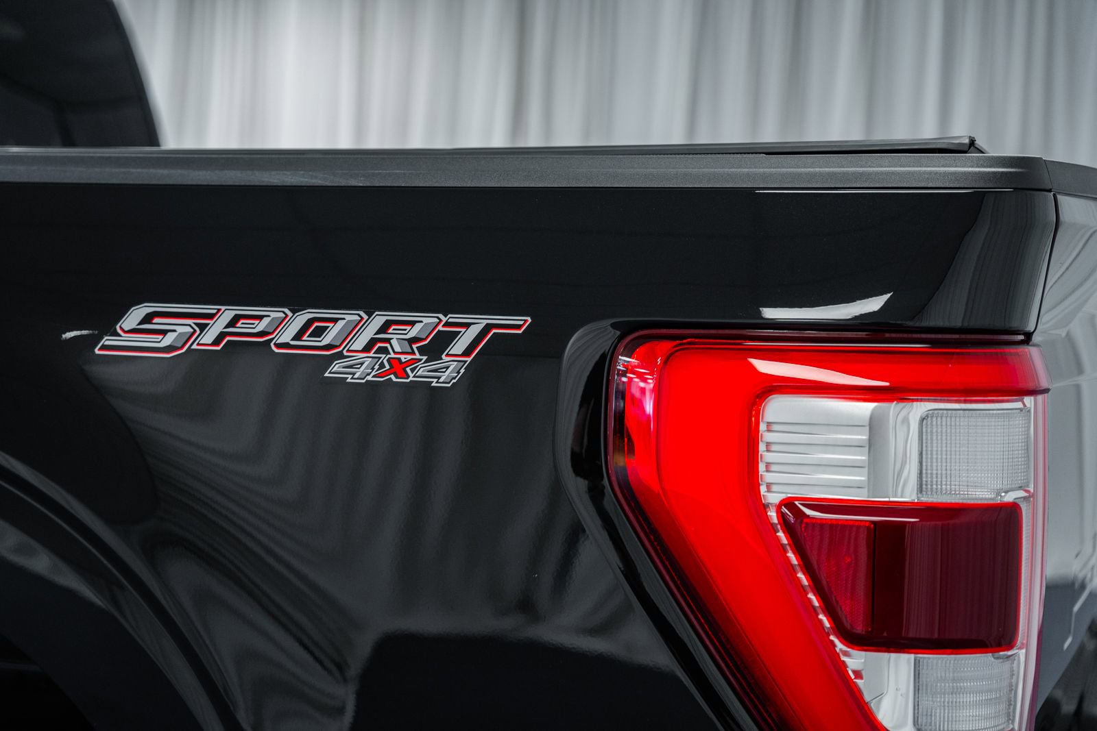 Certified 2023 Ford F150 Lariat w/ Equipment Group 502A High image 11