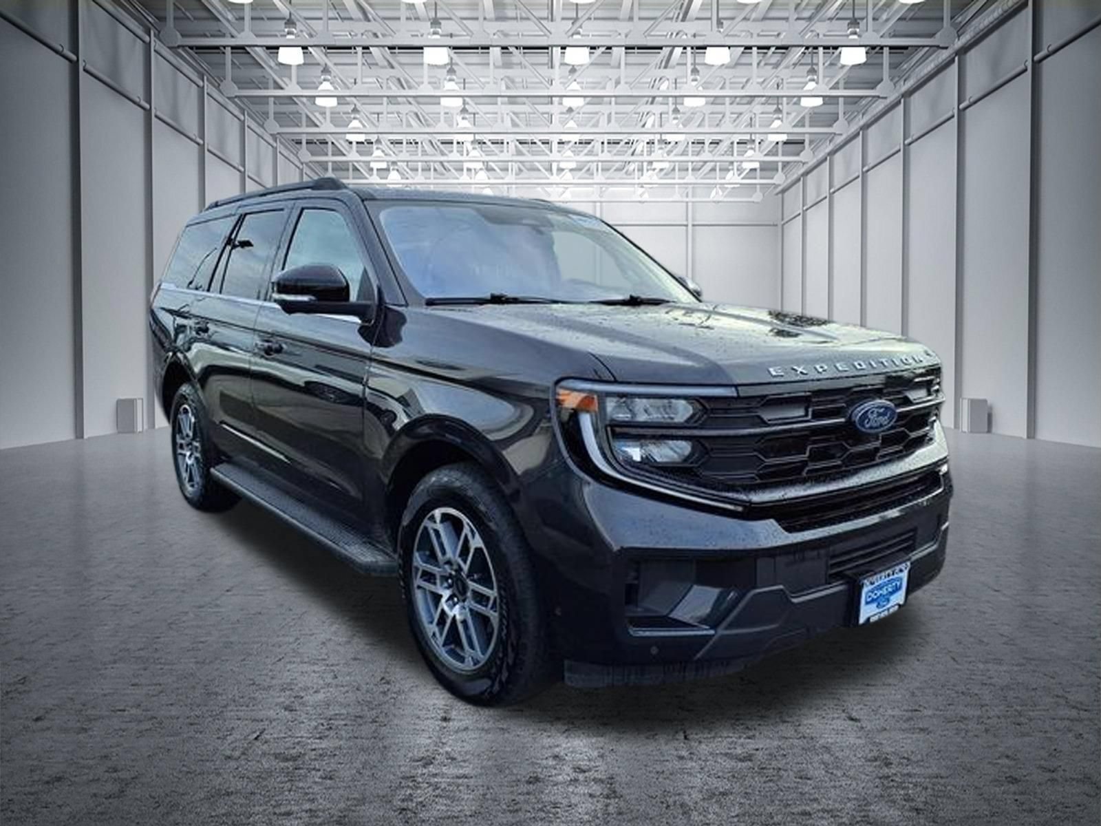 Certified 2025 Ford Expedition Active AWD/4WD image 5