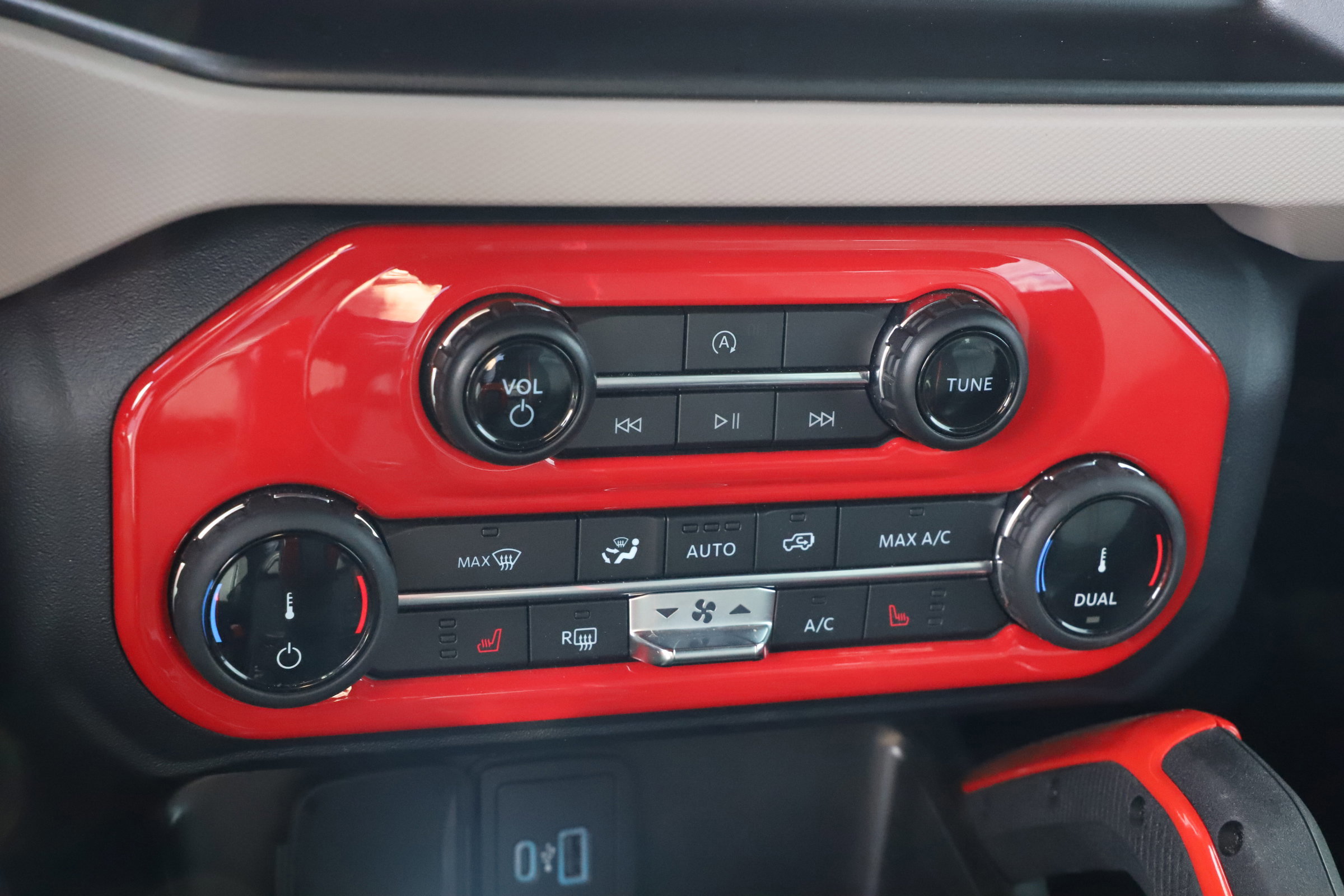 Certified 2022 Ford Bronco Wildtrak image 24