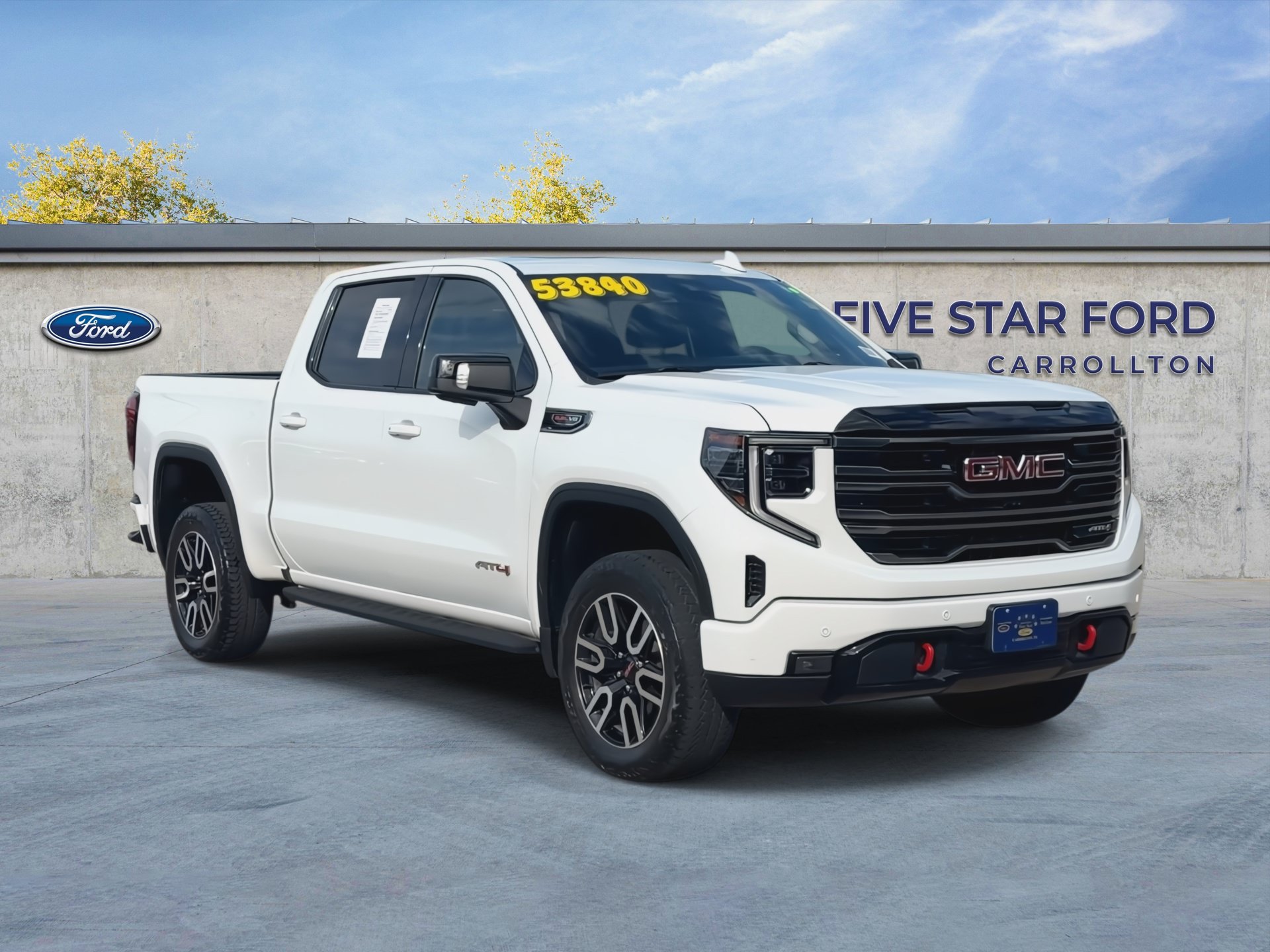 Used 2025 GMC Sierra 1500 AT4 w/ AT4 Premium Package AWD/4WD image 2