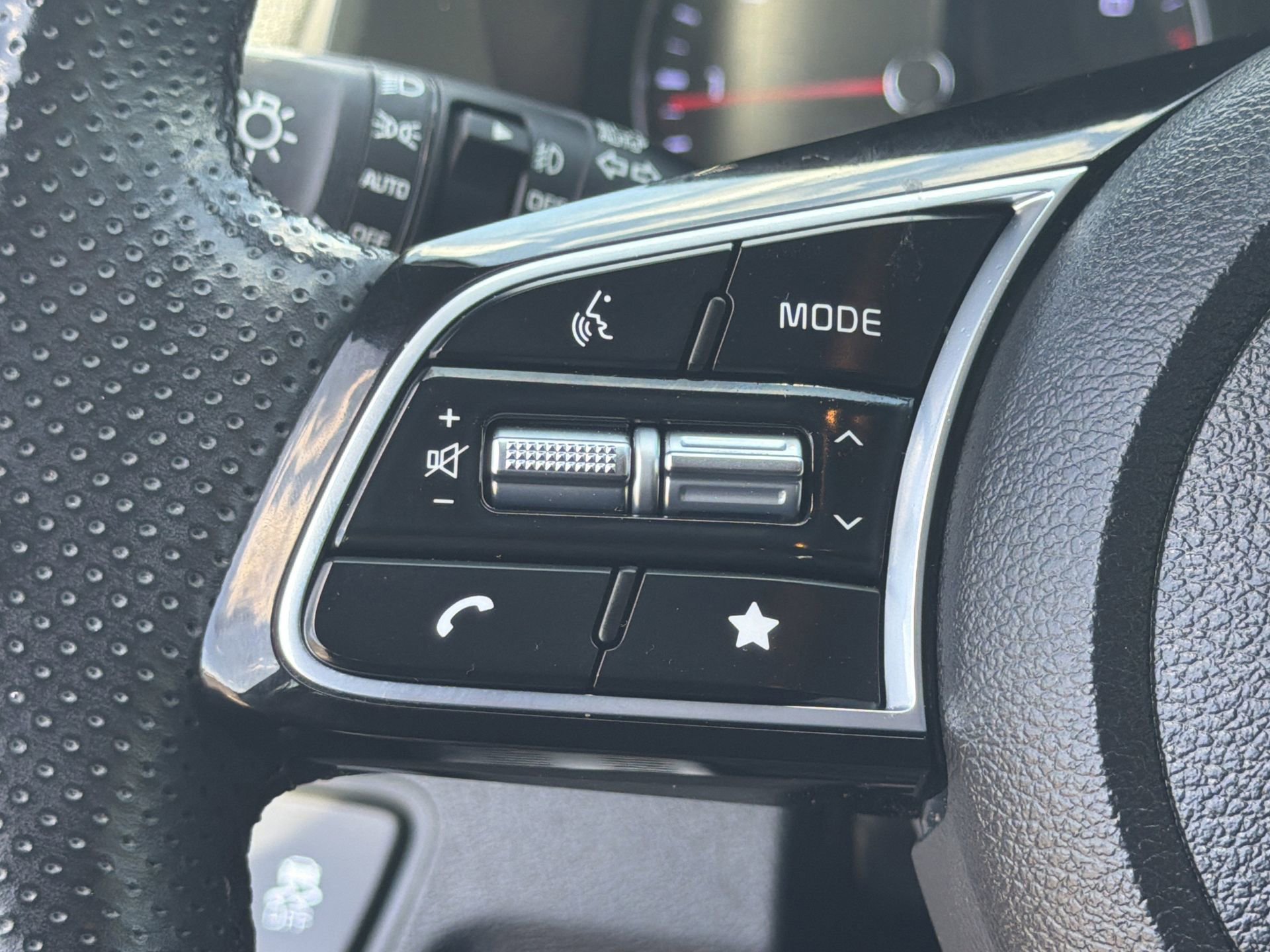 Used 2023 Kia Forte GT-Line FWD image 11