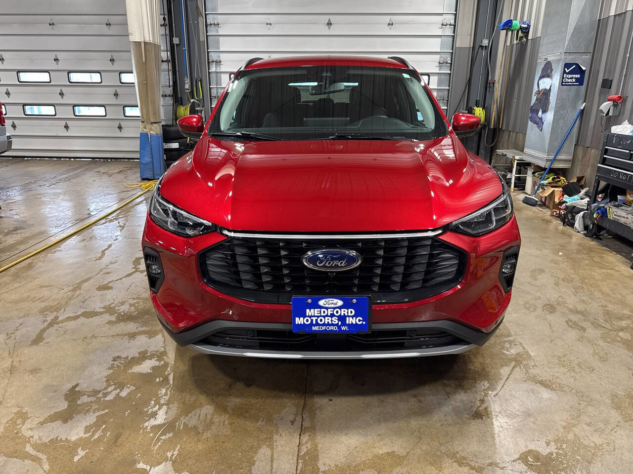 Certified 2024 Ford Escape Platinum image 17