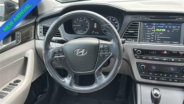 Used 2017 Hyundai Sonata Limited w/ Tech Package 03 FWD image 23