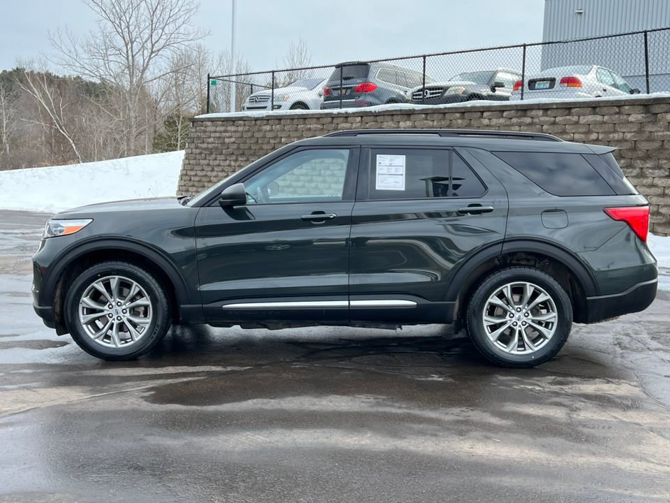 Certified 2023 Ford Explorer XLT w/ Equipment Group 202A image 5