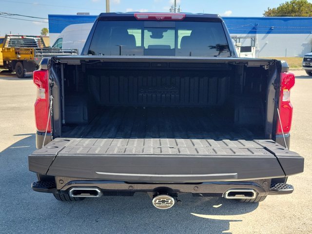 Used 2024 Chevrolet Silverado 1500 High Country image 14