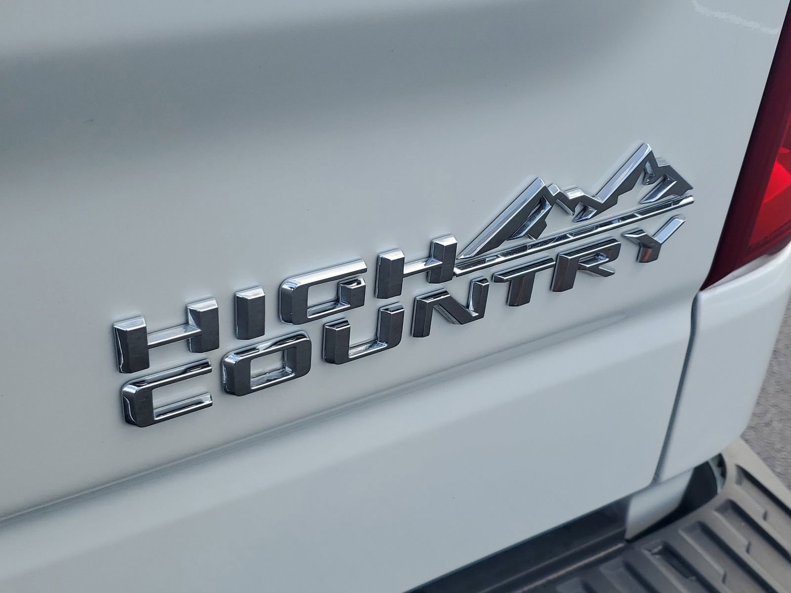 Used 2025 Chevrolet Silverado 1500 High Country image 7
