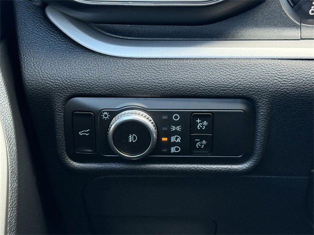 Certified 2022 Ford Explorer XLT w/ Equipment Group 202A image 22