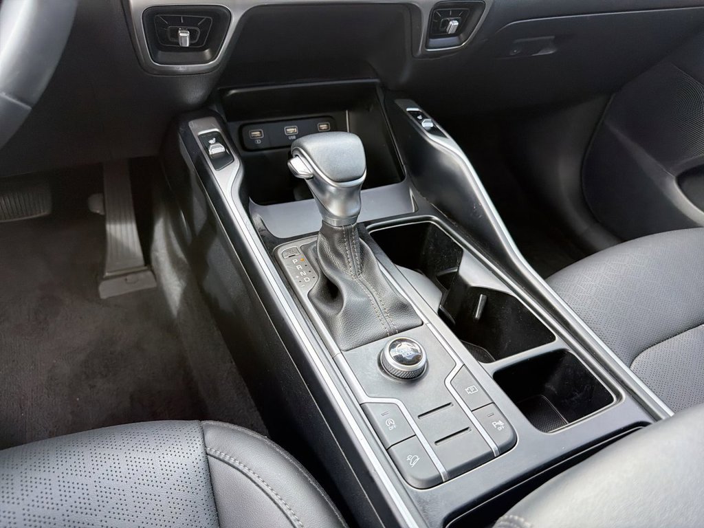 Used 2022 Kia Sorento S FWD image 18