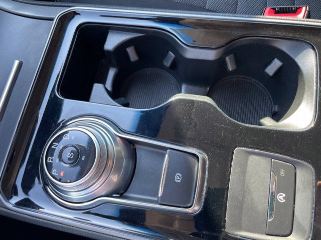 Certified 2020 Ford Edge SE FWD image 21