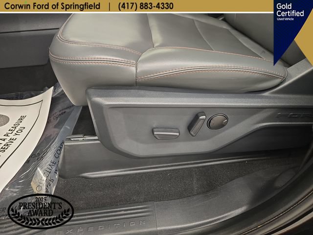 Certified 2025 Ford Expedition Active AWD/4WD image 38