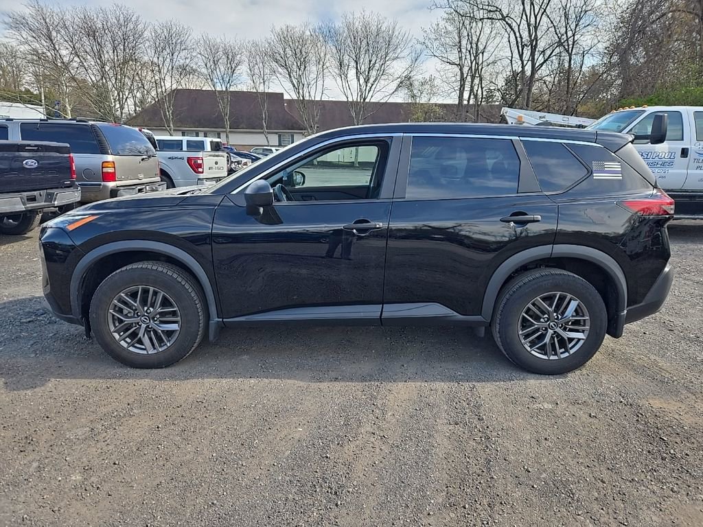 Used 2023 Nissan Rogue S AWD/4WD image 8