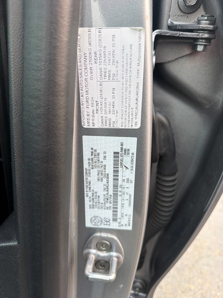 Certified 2024 Ford Escape Platinum AWD/4WD image 55