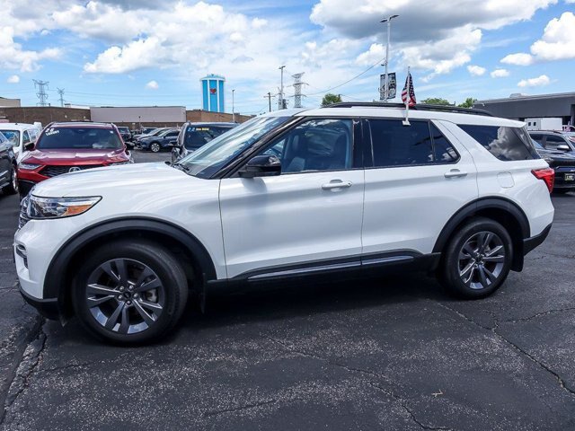 Certified 2023 Ford Explorer XLT w/ XLT Sport Appearance Package AWD/4WD image 6