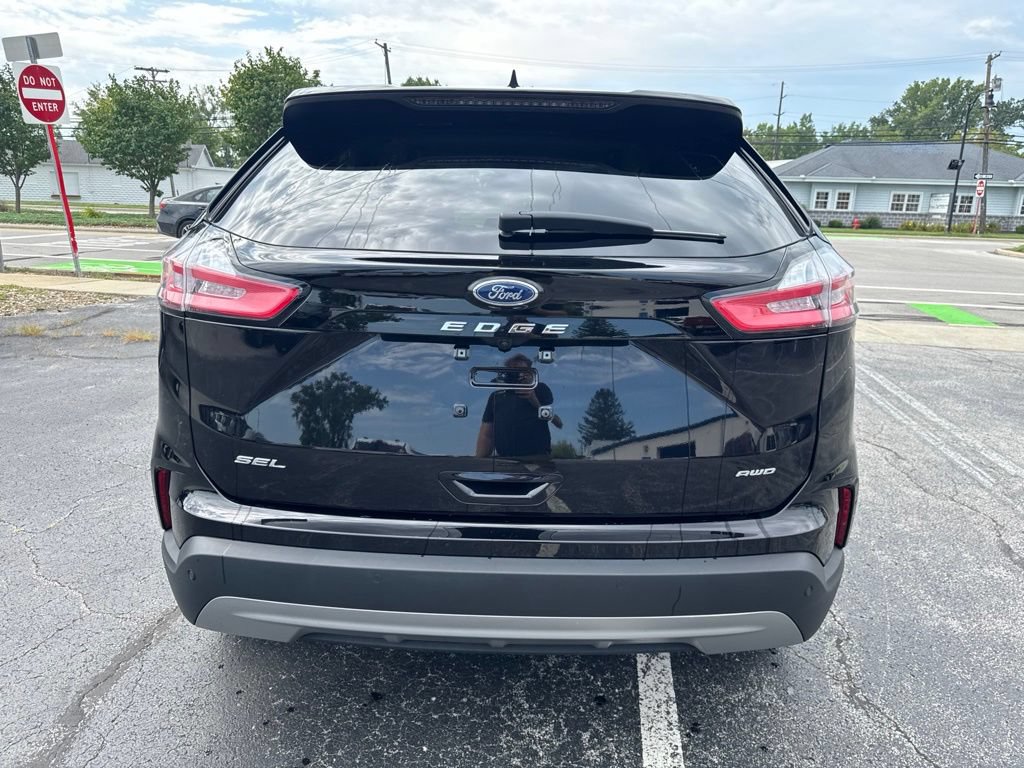 Certified 2024 Ford Edge SEL w/ Convenience Package AWD/4WD image 5