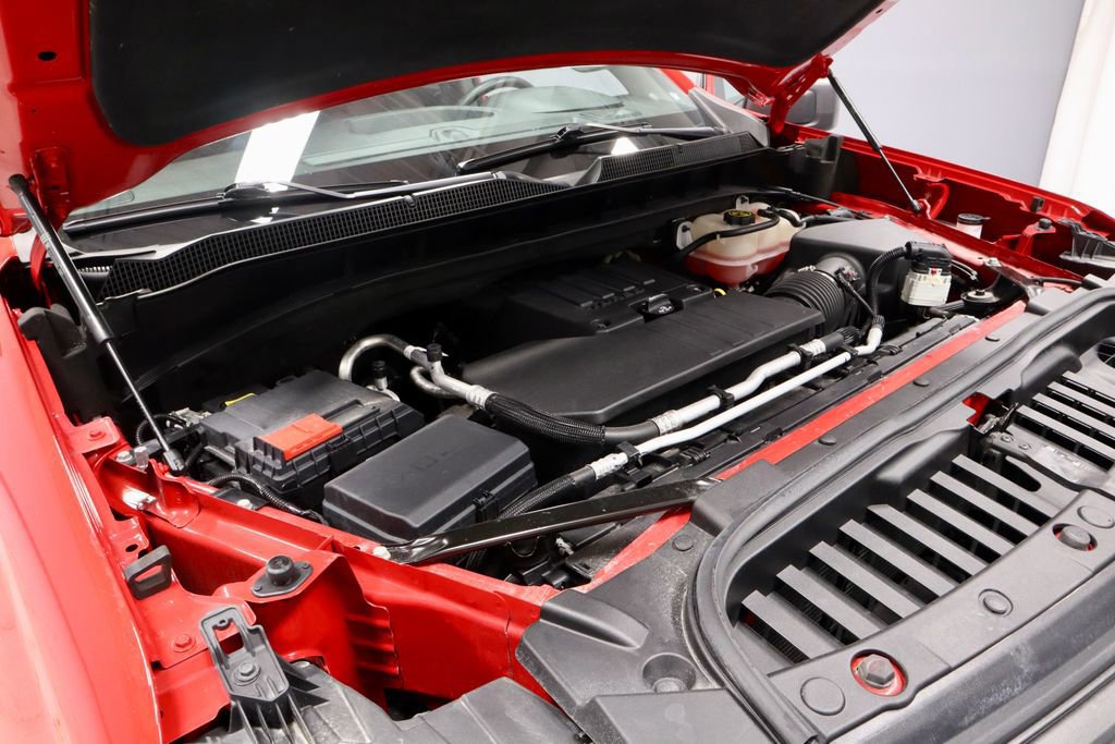 Used 2023 Chevrolet Silverado 1500 Custom w/ LPO, Dark Essentials Package image 17