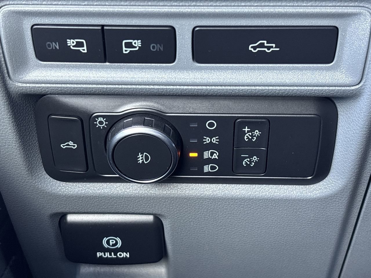 Certified 2022 Ford F150 XLT w/ Equipment Group 302A High image 32