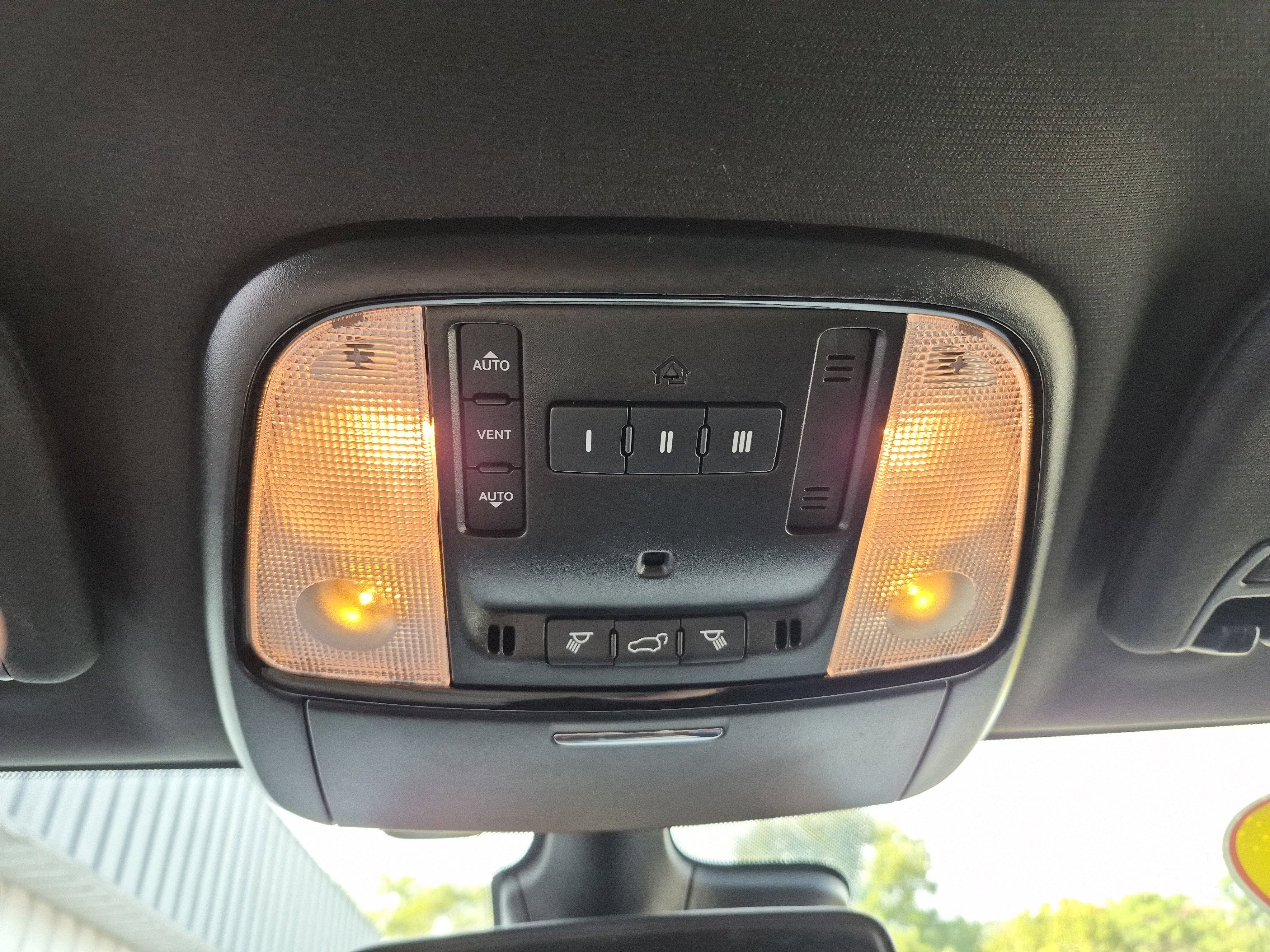 Used 2024 Dodge Durango GT image 43