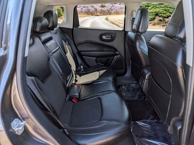 Used 2018 Jeep Compass Latitude w/ Popular Equipment Group AWD/4WD image 21