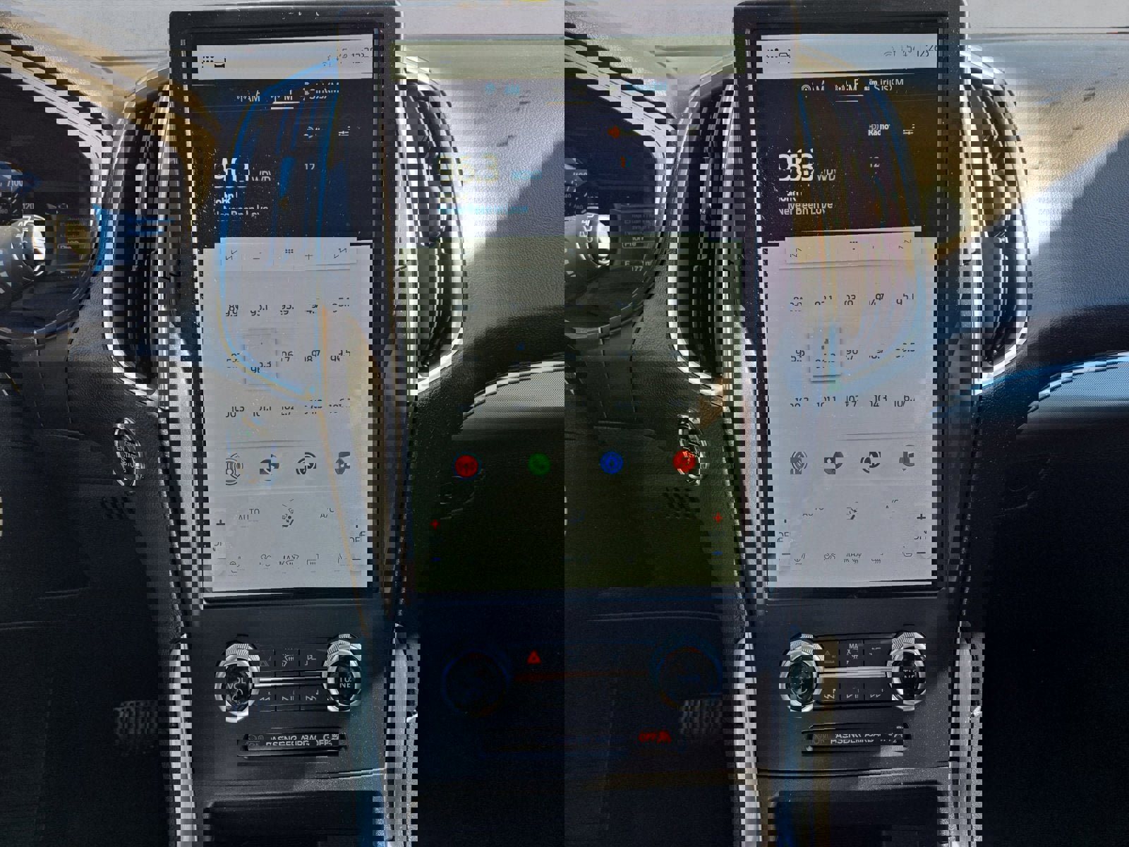 Certified 2024 Ford Edge Titanium w/ Equipment Group 301A image 17