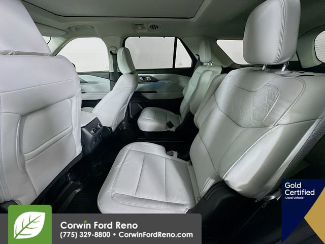 Certified 2025 Ford Explorer Platinum w/ LUX Leather Package image 29