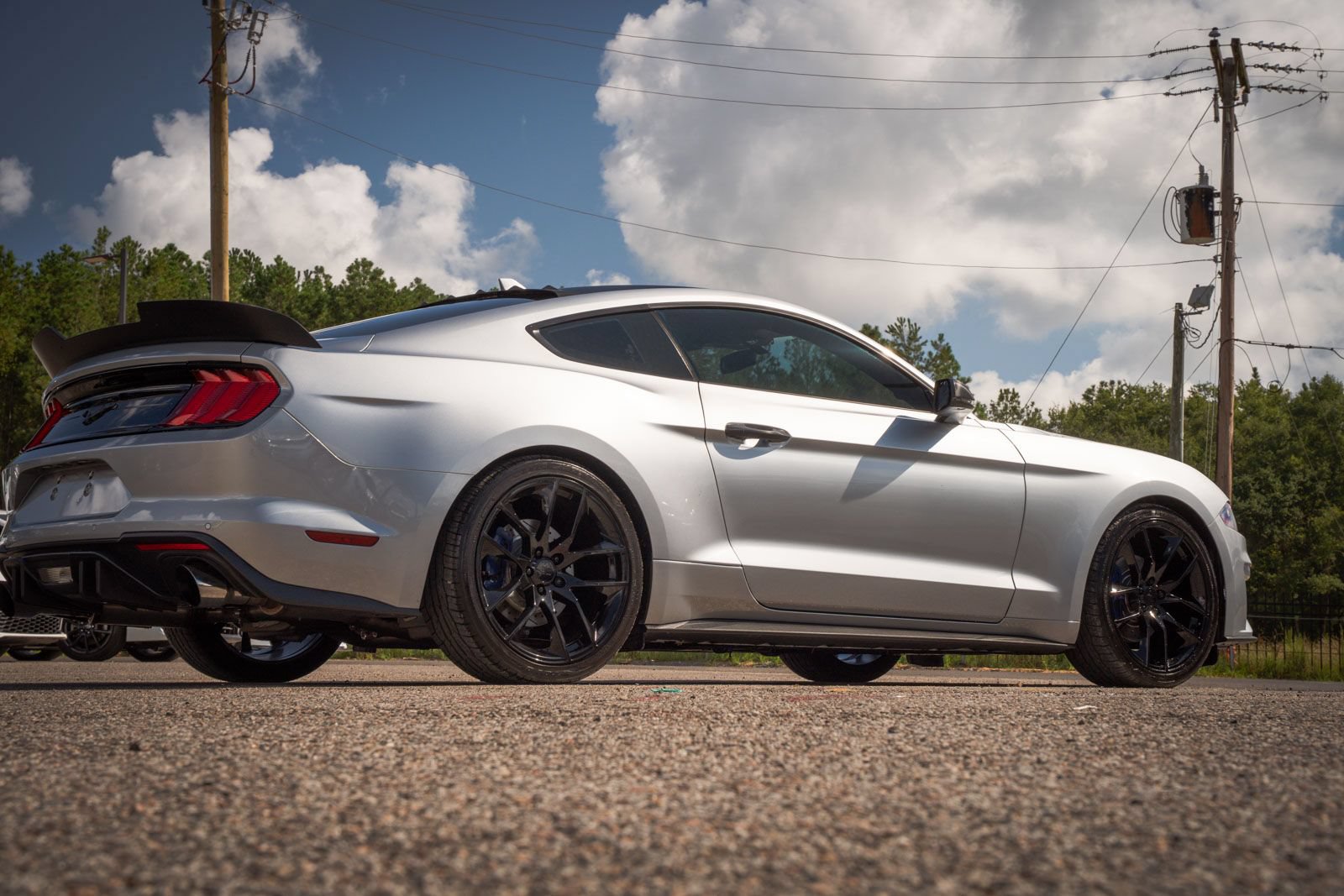 Certified 2020 Ford Mustang Premium RWD image 11