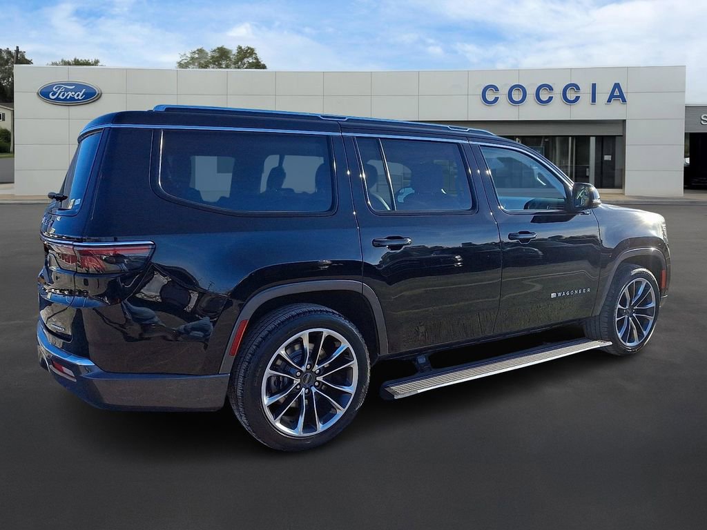 Used 2022 Jeep Wagoneer Series III w/ Premium Group I image 4
