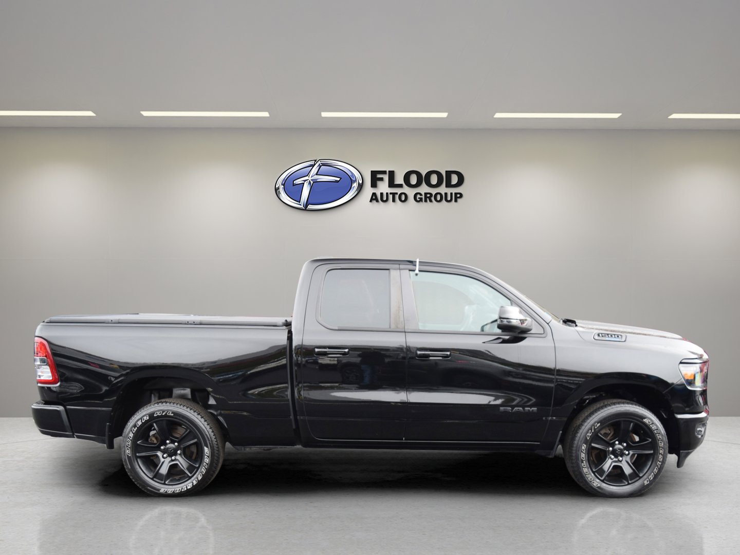 Used 2023 RAM 1500 Big Horn AWD/4WD image 3