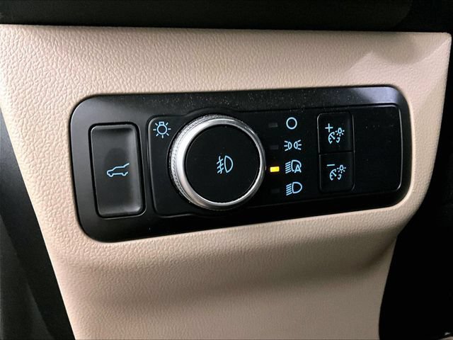 Certified 2022 Ford Escape SEL w/ Technology Package AWD/4WD image 30