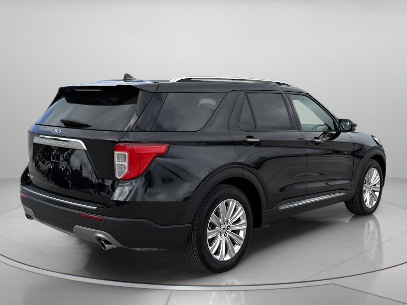 Certified 2023 Ford Explorer Limited w/ Limited Technology Package RWD image 3