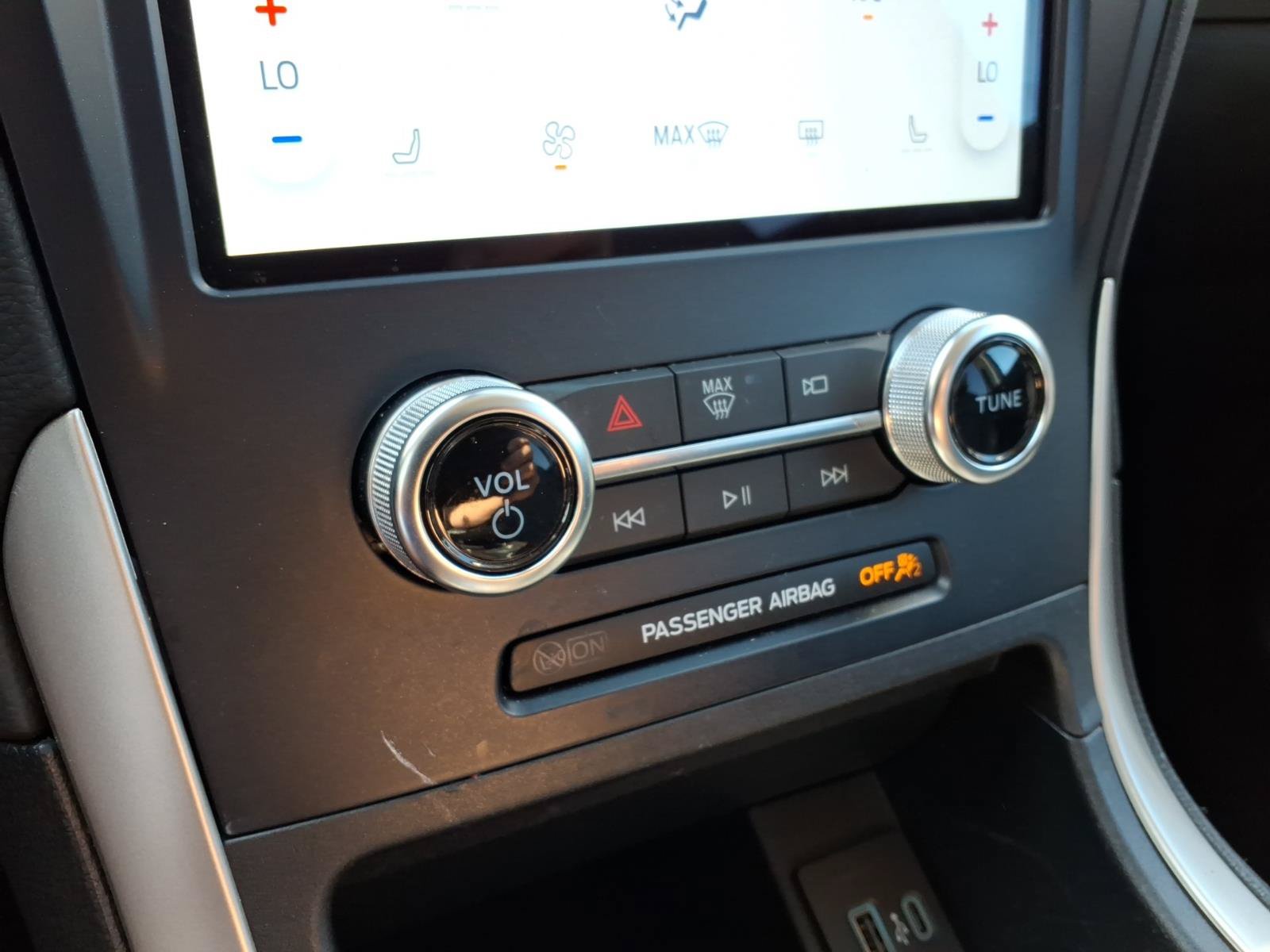 Certified 2023 Ford Edge SEL AWD/4WD image 16