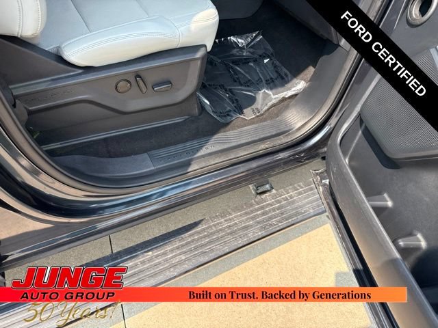 Certified 2025 Ford Expedition Platinum w/ Driver's Package AWD/4WD image 27