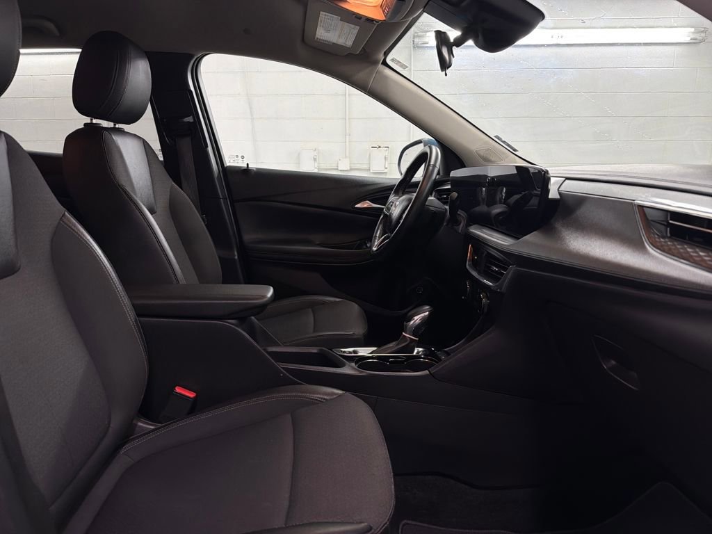 Used 2024 Buick Encore GX Preferred image 29