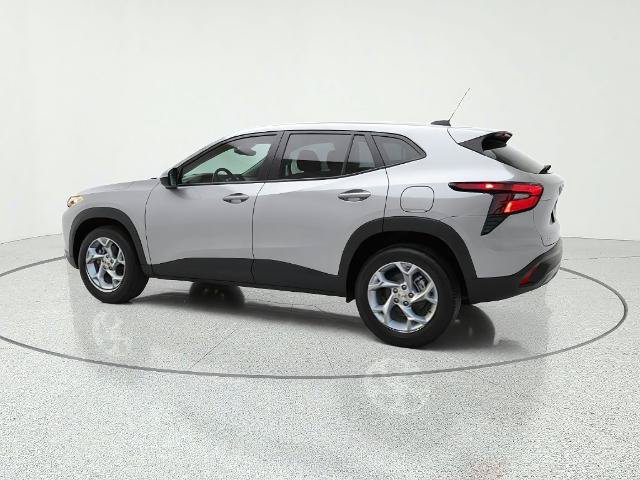 Used 2025 Chevrolet Trax LS w/ LS Convenience Package FWD image 5