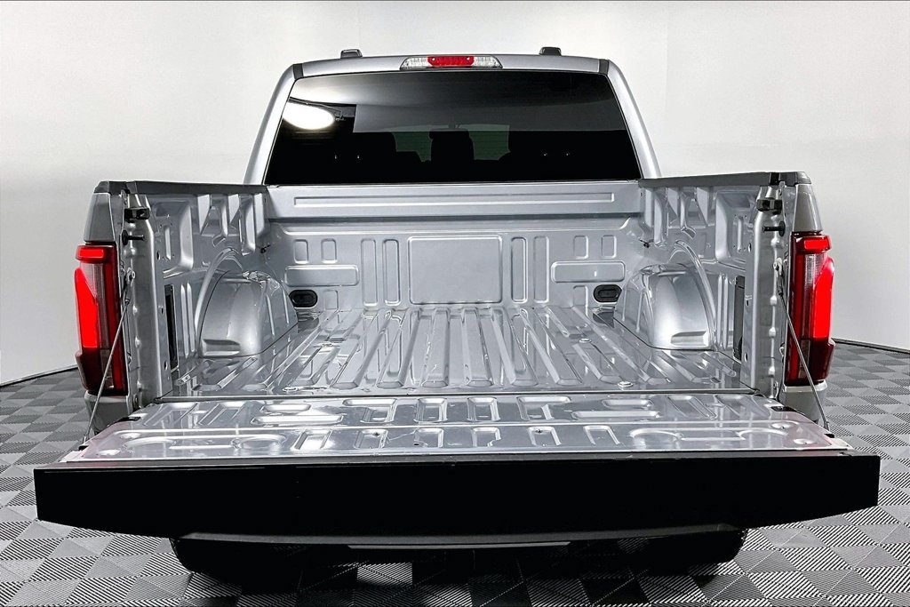 Certified 2025 Ford F150 Lariat w/ FX4 Off-Road Package AWD/4WD image 32