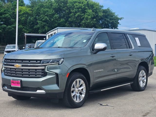 Used 2023 Chevrolet Suburban Premier RWD image 3