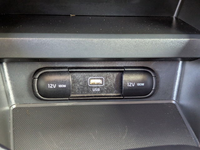Used 2024 Kia Soul LX w/ Option Group 015 FWD image 35