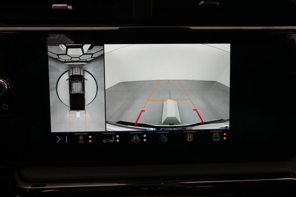 Used 2024 GMC Sierra 2500 AT4 w/ AT4 Premium Plus Package AWD/4WD image 19