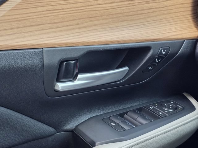Used 2024 Toyota Grand Highlander FWD image 19