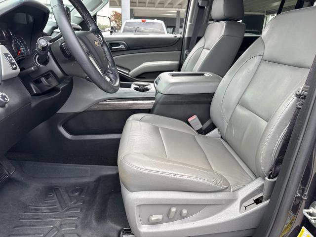 Used 2017 Chevrolet Suburban LT RWD image 20